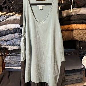 Athleta V-Neck Tank Top - Light Blue and Black